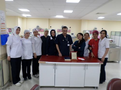 Uz.Dr.Orhan Behret'e Plaket