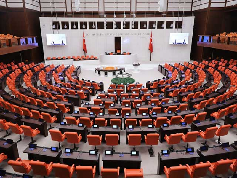 Aile Hekimleri ve Aile Sağlığı Çalışanları Yeni Düzenlemelerle Mağdur Edilmemeli