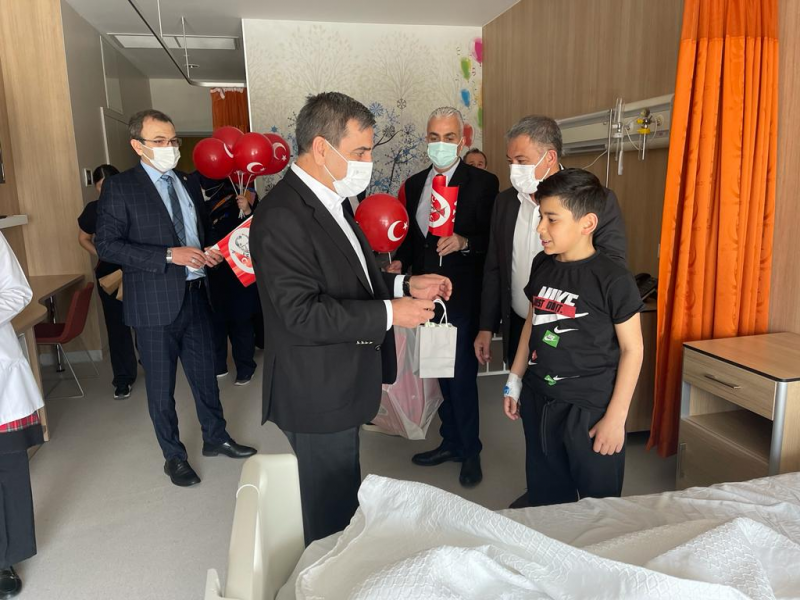 Şehir Hastanesinde Tedavi Gören Çocukların 23 Nisan’ını Kutladık