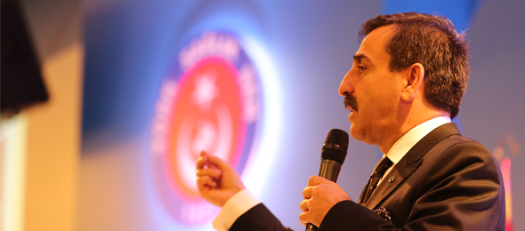 Sözleşmeli Personele Kadro Verilmelidir