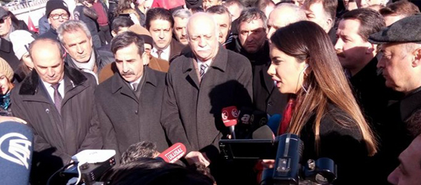 STK'lar Şehitler Tepesini Ziyaret Etti