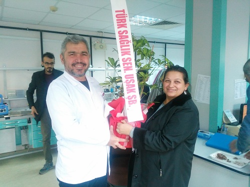 Diş Teknisyenleri Günü nde Çalışanları Ziyaret Ettik