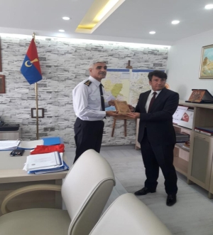 Türkiye Kamu-Sen'den Alay Komutanına Ziyaret.