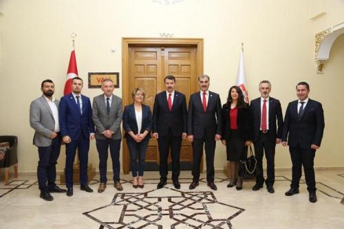 Sivas Valimiz Sn. Salih Ayhan Beyi Ziyaret Ettik.