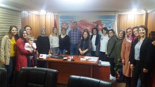 Kadın kollarımızın organizesinde kadın üyelerimizle toplanarak istişarede bulunduk.