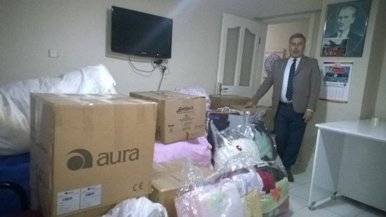 Türkmen Kardeşlerimize Yardım Ettik