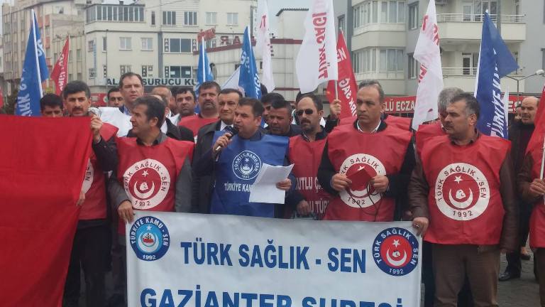 Sağlıkta Şiddete ve Teröre Kırmızı Kart Gösterdik