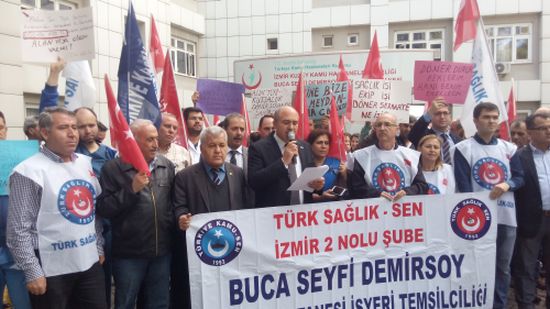 Buca Seyfi Demirsoy Devlet Hastanesinde Döner Sermaye Düşüşünü Protesto Edip Basın Açıklaması Yaptık.