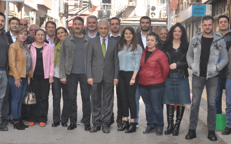 SAĞLIK ÇALIŞANLARININ SORUNLARINI ÇÖZMEK   TÜRKİYE’NİN SAĞLIĞINA KATKI YAPMAKTIR.