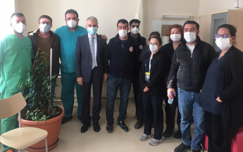 ÇEKER: İŞ BİLMEZ YÖNETİCİLERİ UYARIYORUZ.