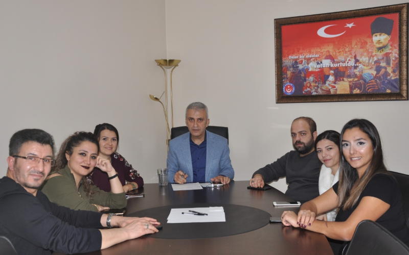 TÜRK BAYRAĞINA HAKARET KABUL EDİLEMEZ