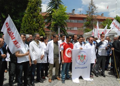Şiddeti Protesto Ettik