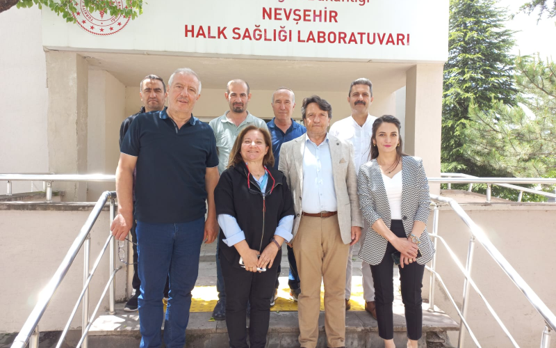 Halk Sağlığı Laboratuvarını ziyaret ettik.