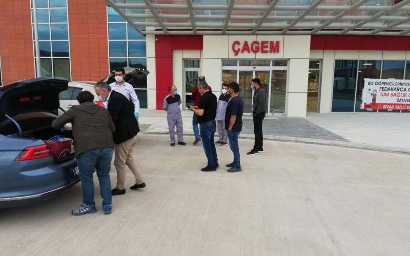 SAĞLIK ÇALIŞANLARIMIZI BU ZORLU SÜREÇTE RAMAZAN AYINDA'DA YALNIZ BIRAKMADIK