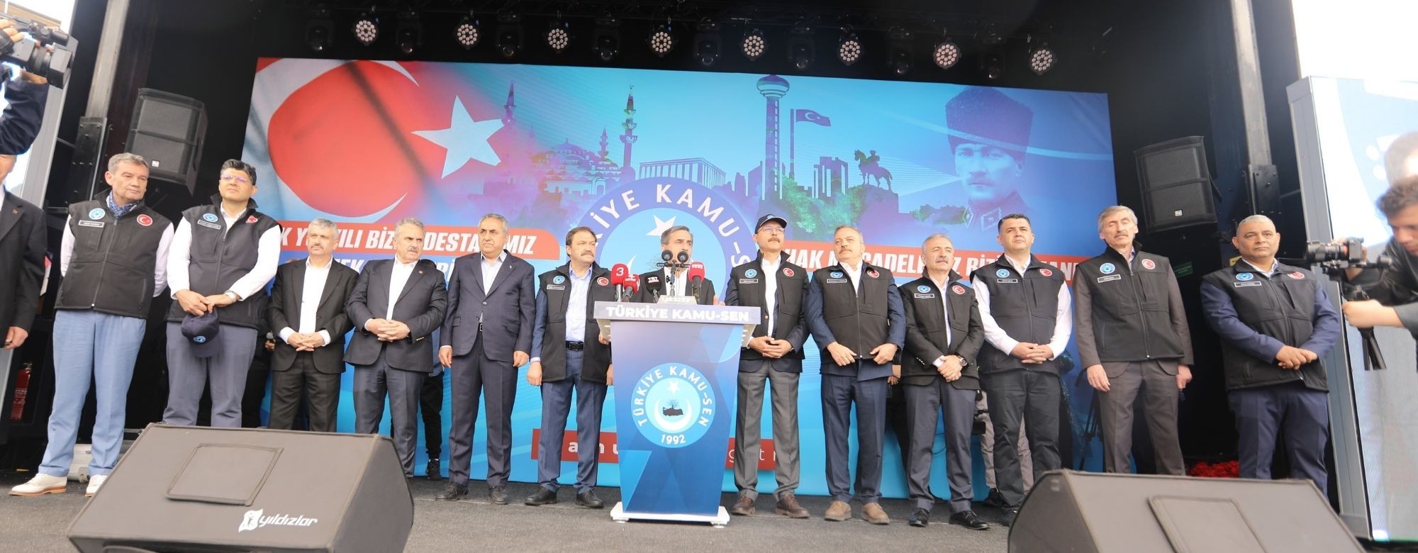 CUMHURİYETİN KALBİNDEN EMEĞİN YÜZYILINA YÜRÜYORUZ DİYEREK 1 MAYIS’I ANKARA’DA KUTLADIK