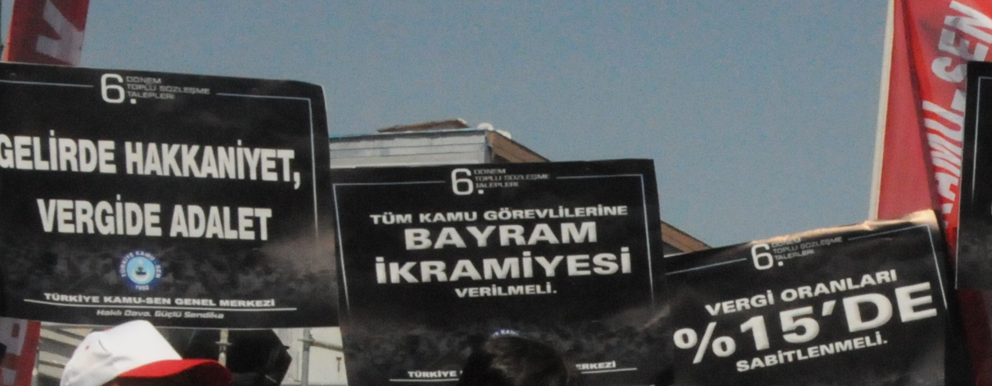 AİLE YILINDA MEMUR AİLELERİNİN YÜZÜNÜ BAYRAM İKRAMİYESİ İLE GÜLDÜRÜN!