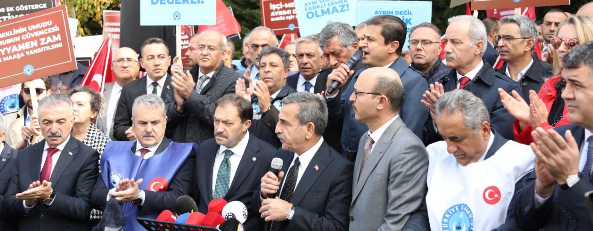 BÜTÇE GÖRÜŞMELERİ ÖNCESİNDE TBMM ÖNÜNDE EK ZAM VE REFAH PAYI İSTEDİK!