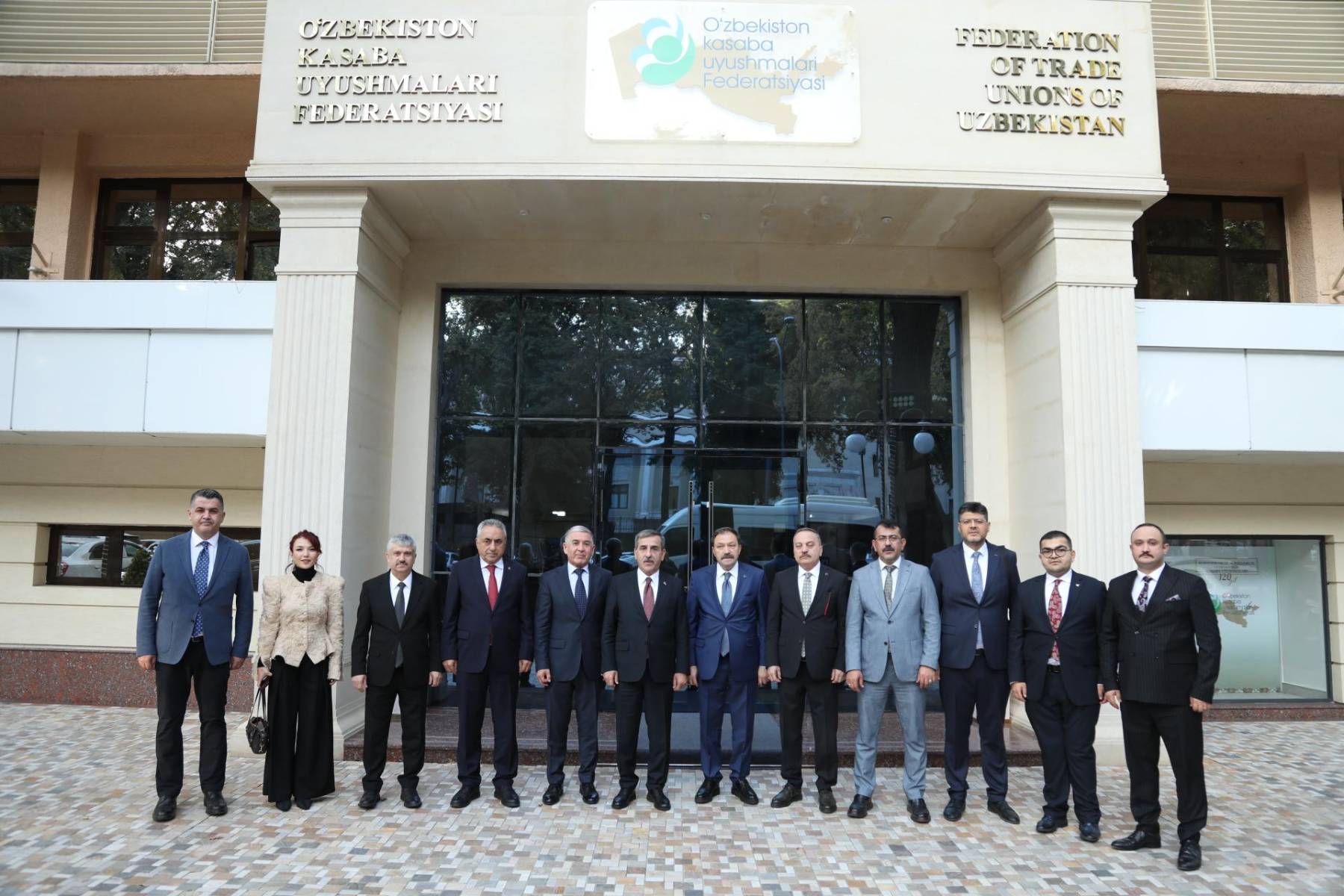 Türkiye Kamu-Sen Heyetimiz Özbekistan Sendikalar Federasyonunu Ziyaret Etti